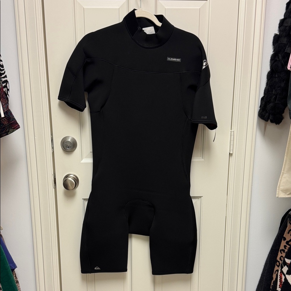 Quiksilver Men's Black Short Sleeve Wetsuit Size XL
